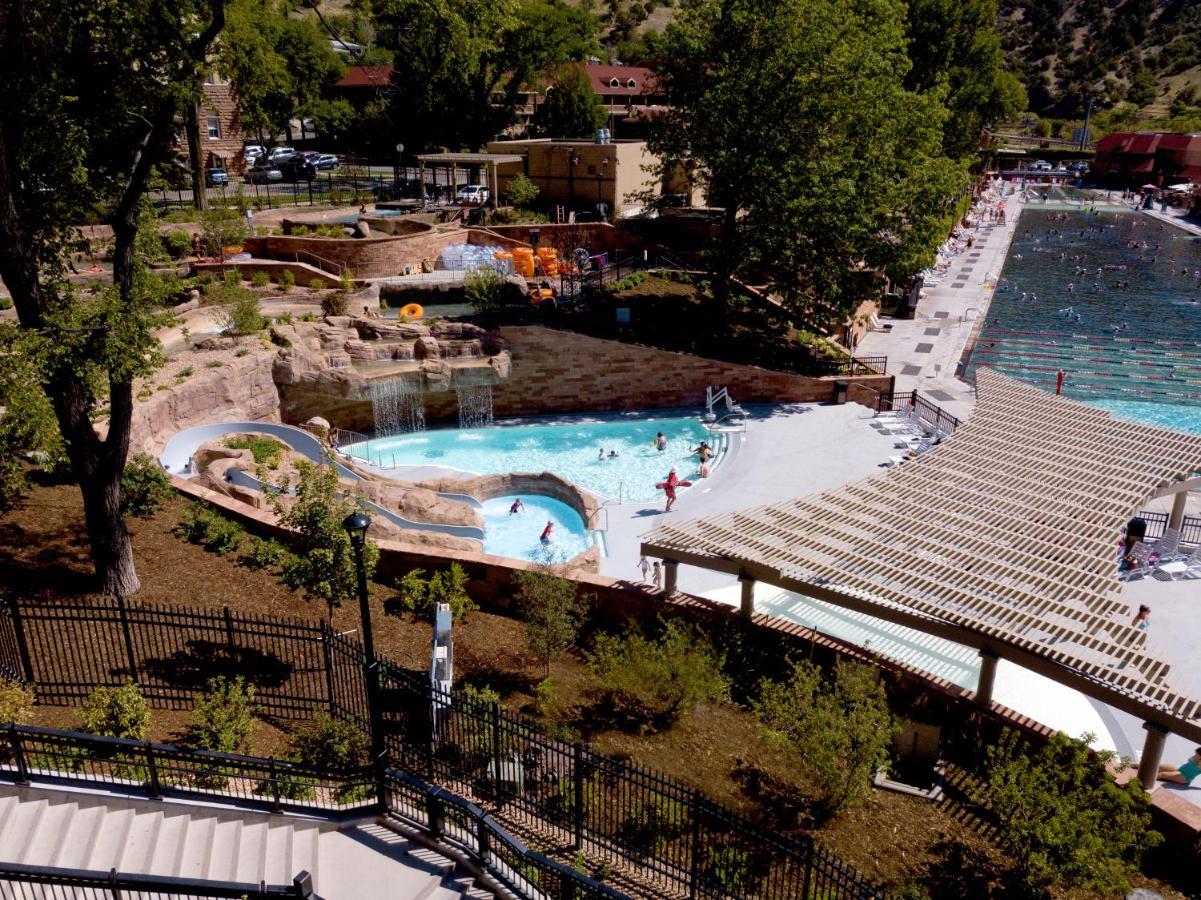 Glenwood Hot Springs Resort Glenwood Springs Exteriör bild